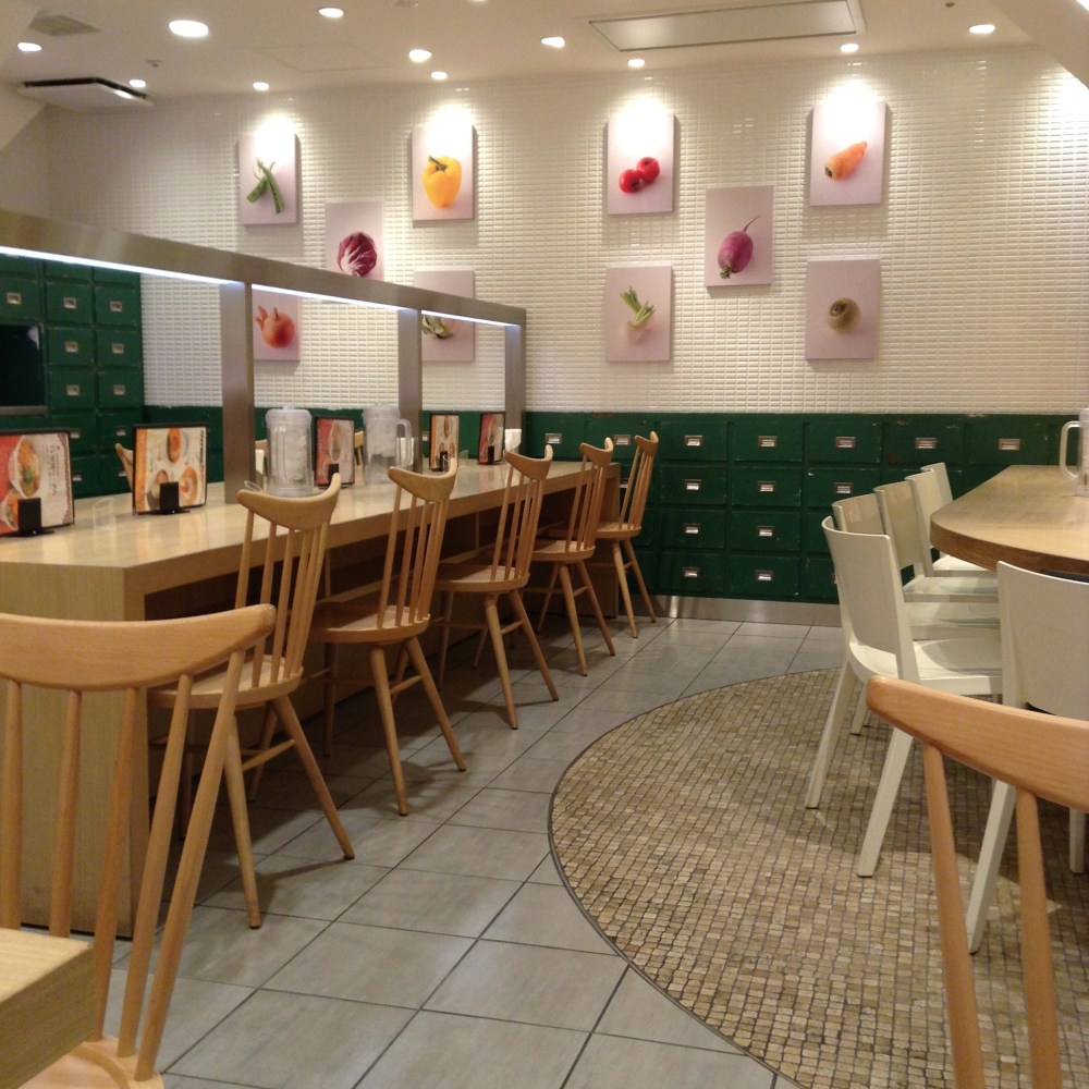 ramen - vegetarian T's interior